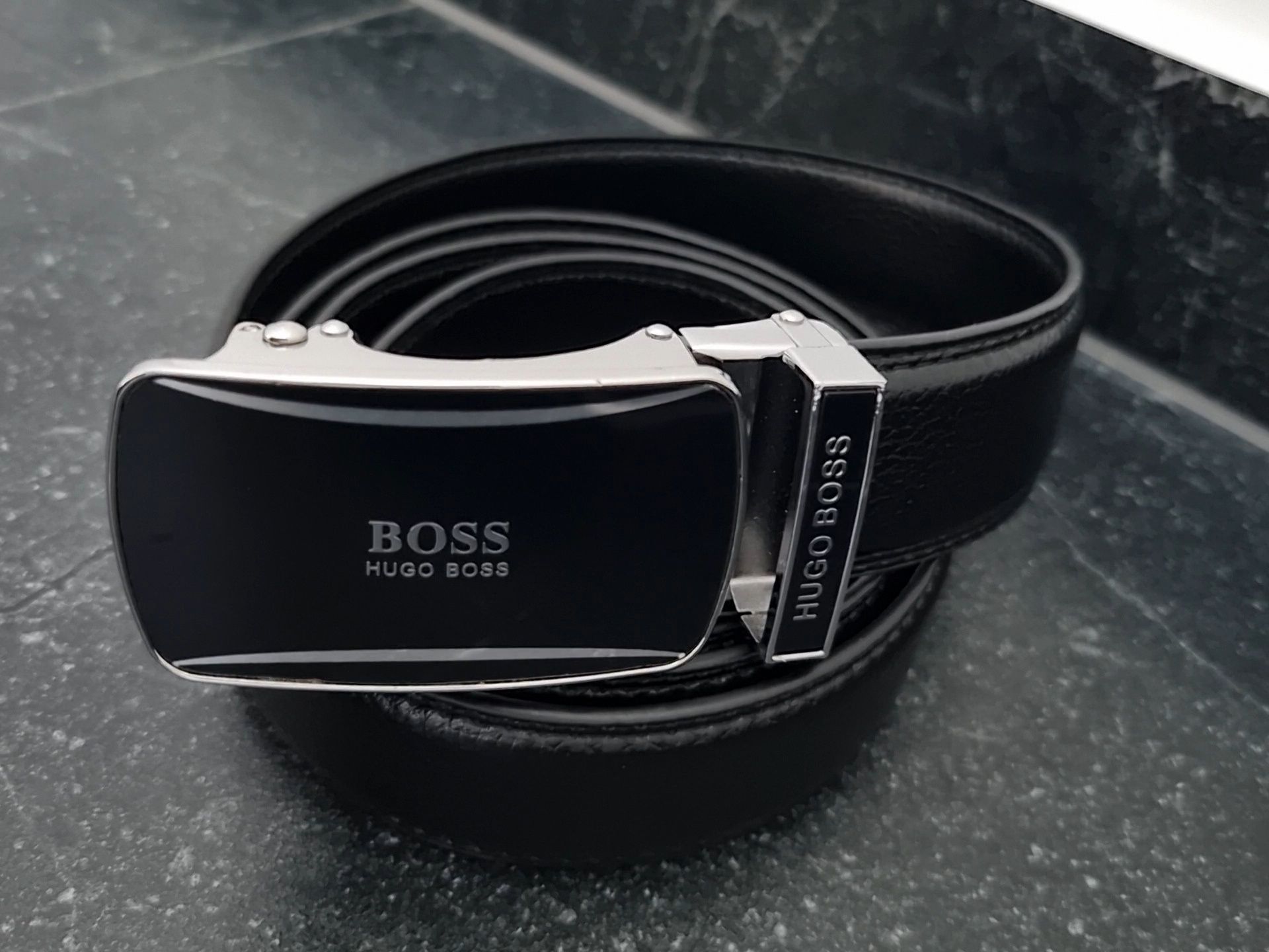 Pasek męski czarny Hugo Boss - 135cm długości - Polecam !