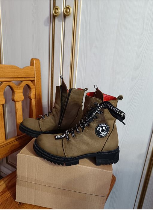 Шкіряні зимові фірмові черевики 39р цегейка