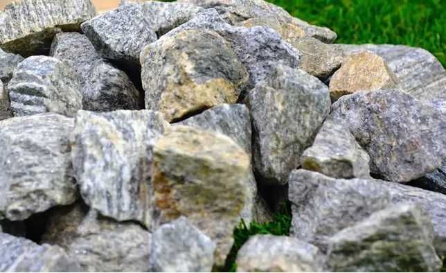 Kamień gnejsowy kora ogrodowa kruszywo kamień ozdobny kamień ogrodowy