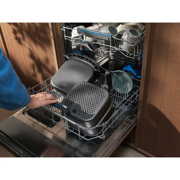 Продам Мультипіч (АЕРОГРИЛЬ) Electrolux EAF5B
