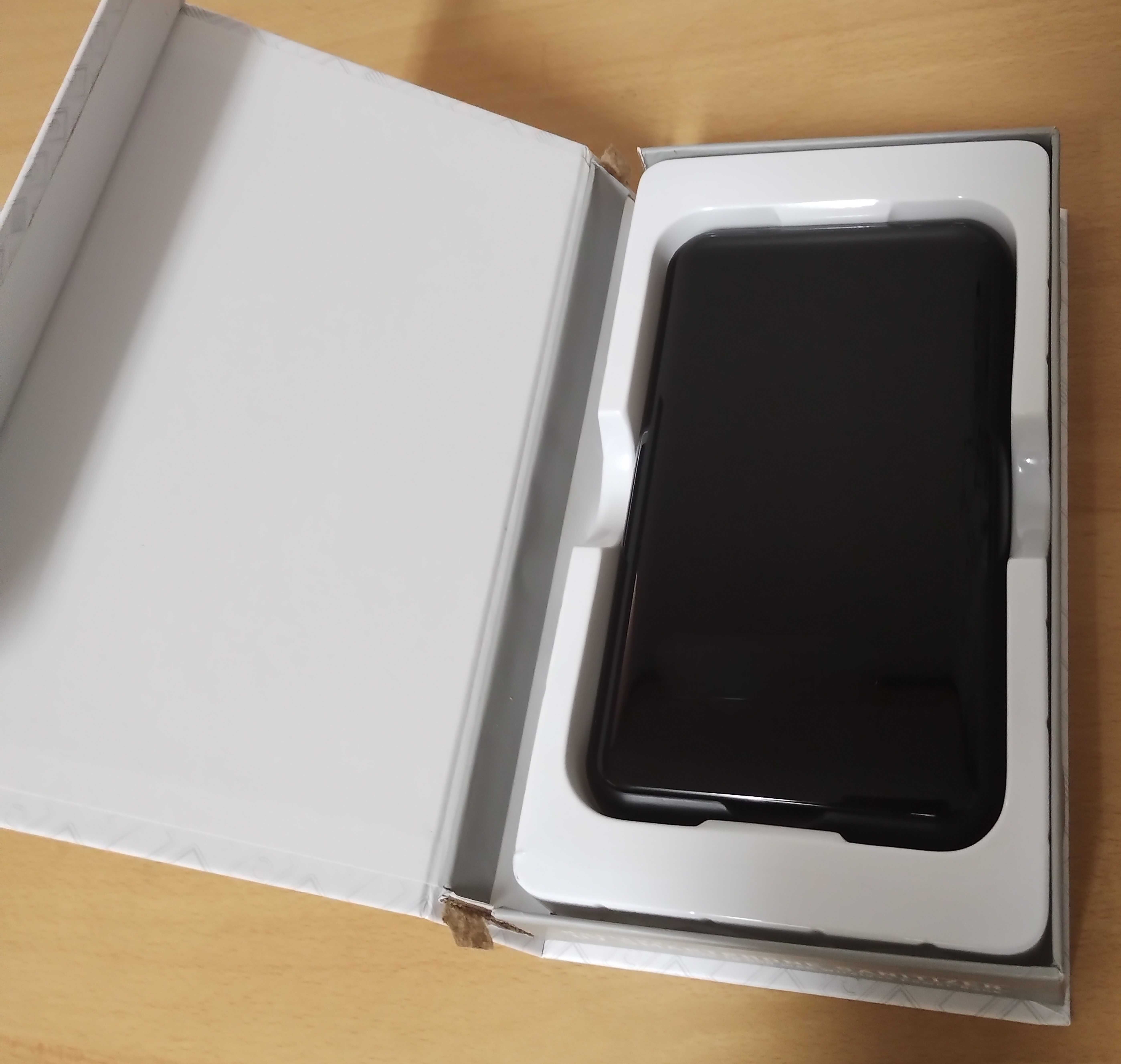 Power bank przewod/bezprzewod i sterylizacja telefonu 2w1