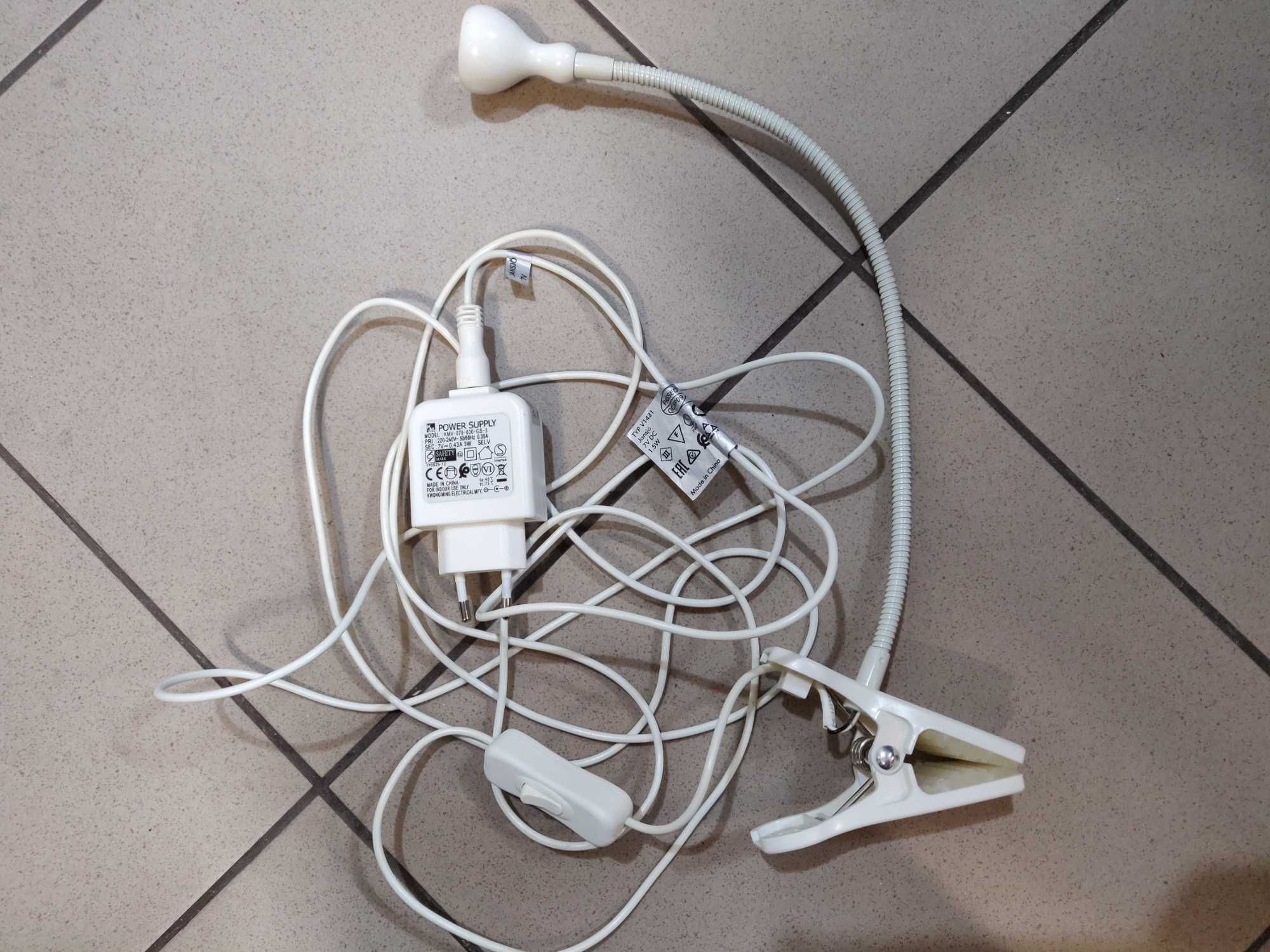 Lampka Ikea Jansjo, z klamrą biała