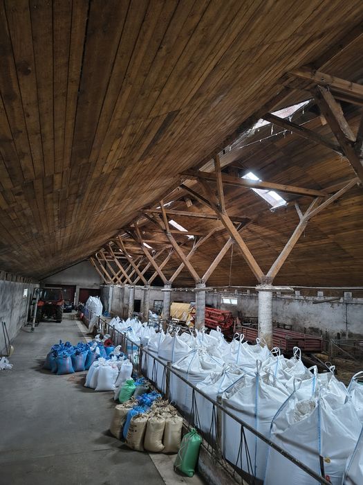 Budynek gospodarczy do wynajęcia.