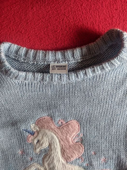 Чудовий светрик для дівчинки