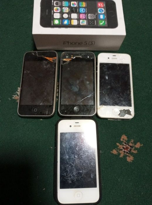 iPhone 5/5s  на запчасти