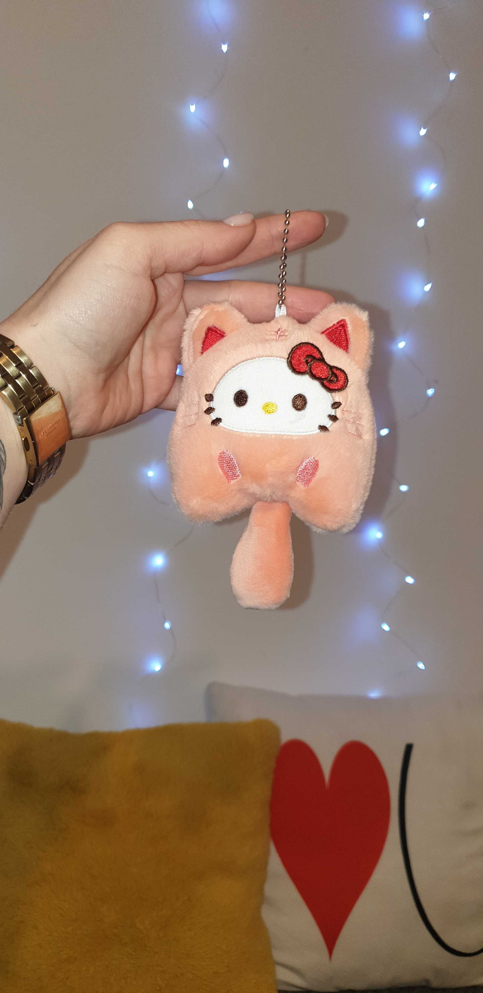 Pluszowy brelok do kluczy Hello Kitty