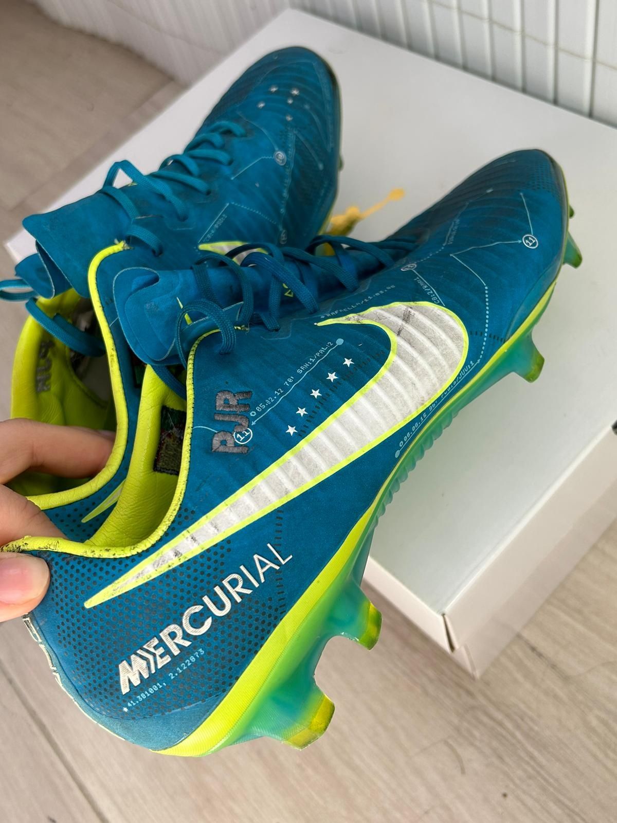 Chuteiras Nike mercurial 40