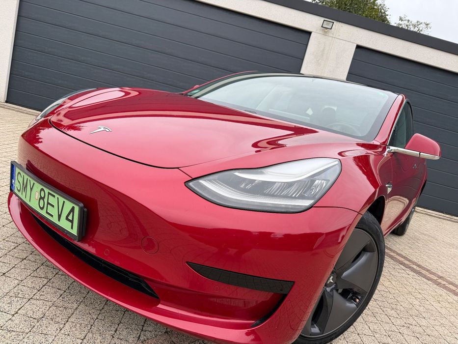 Tesla Model 3 Bezwypadkowa