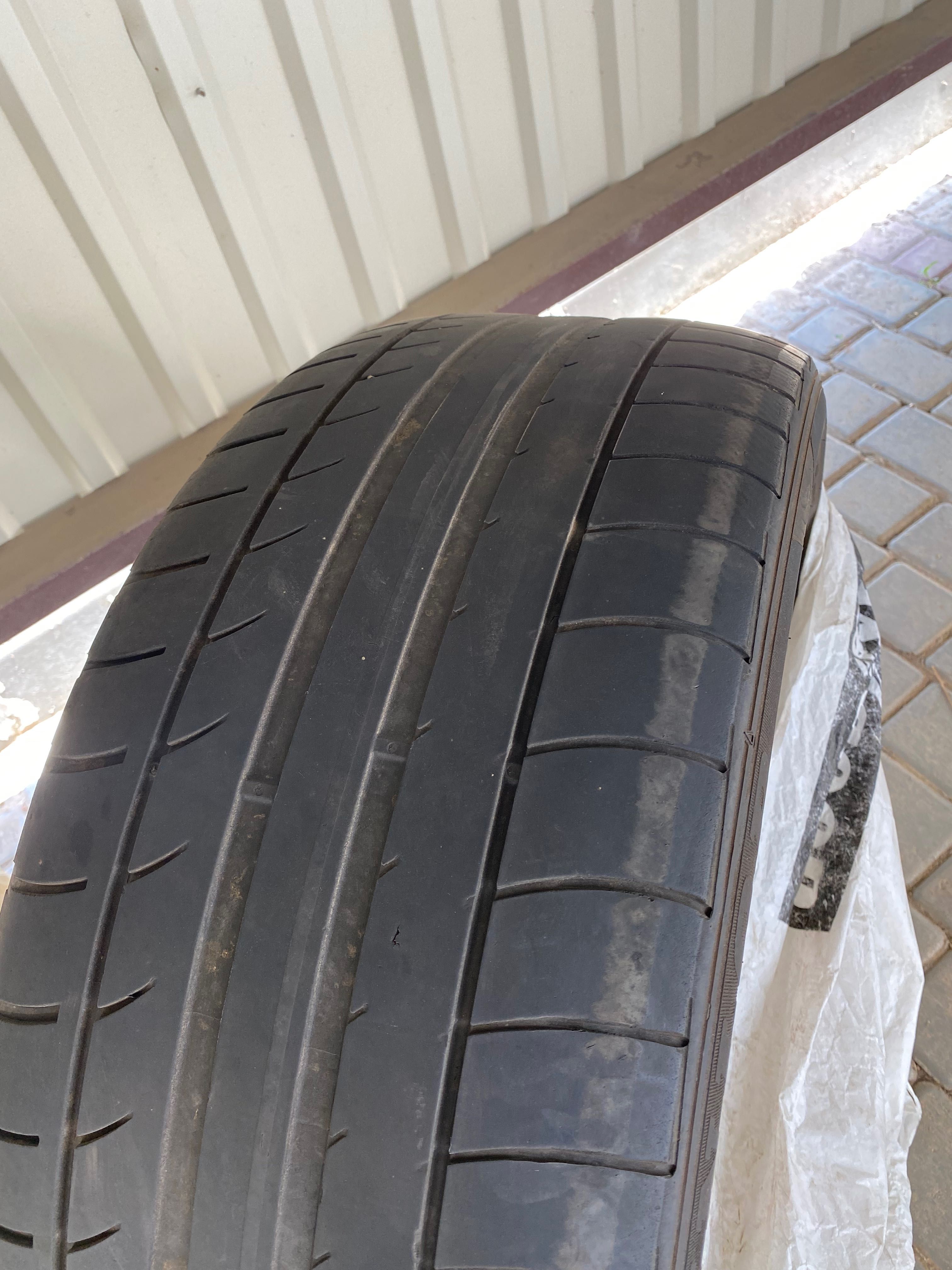 Dunlop 275/40/22