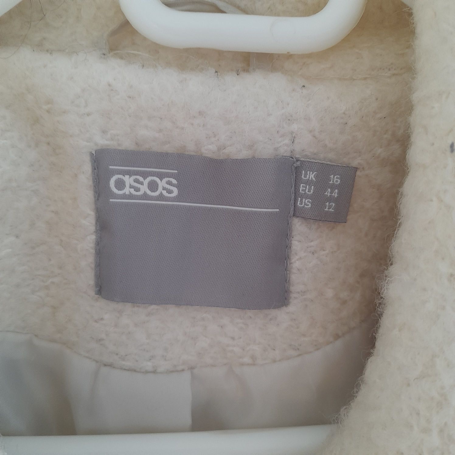 Piękny damski płaszcz ASOS