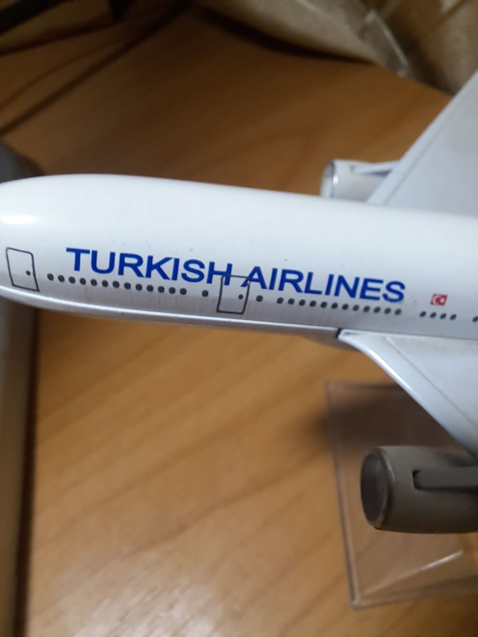 Модель самолета Boeng 777-200 Turkish Airlines.