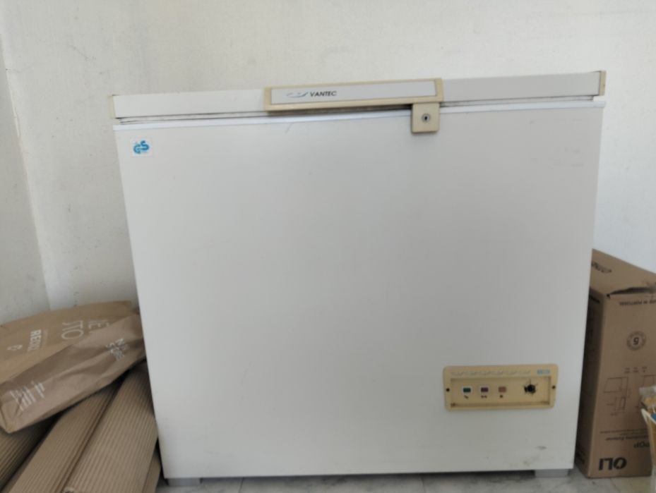 Arca congeladora com pouco uso a trabalhar bem 75€ para desocupar...