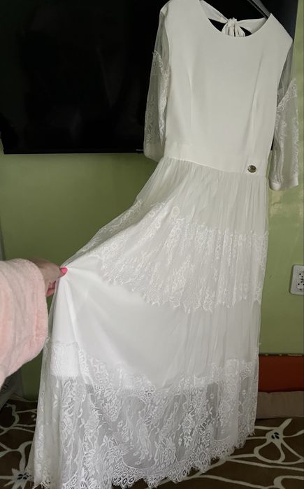 Біла сукня 44 розмір