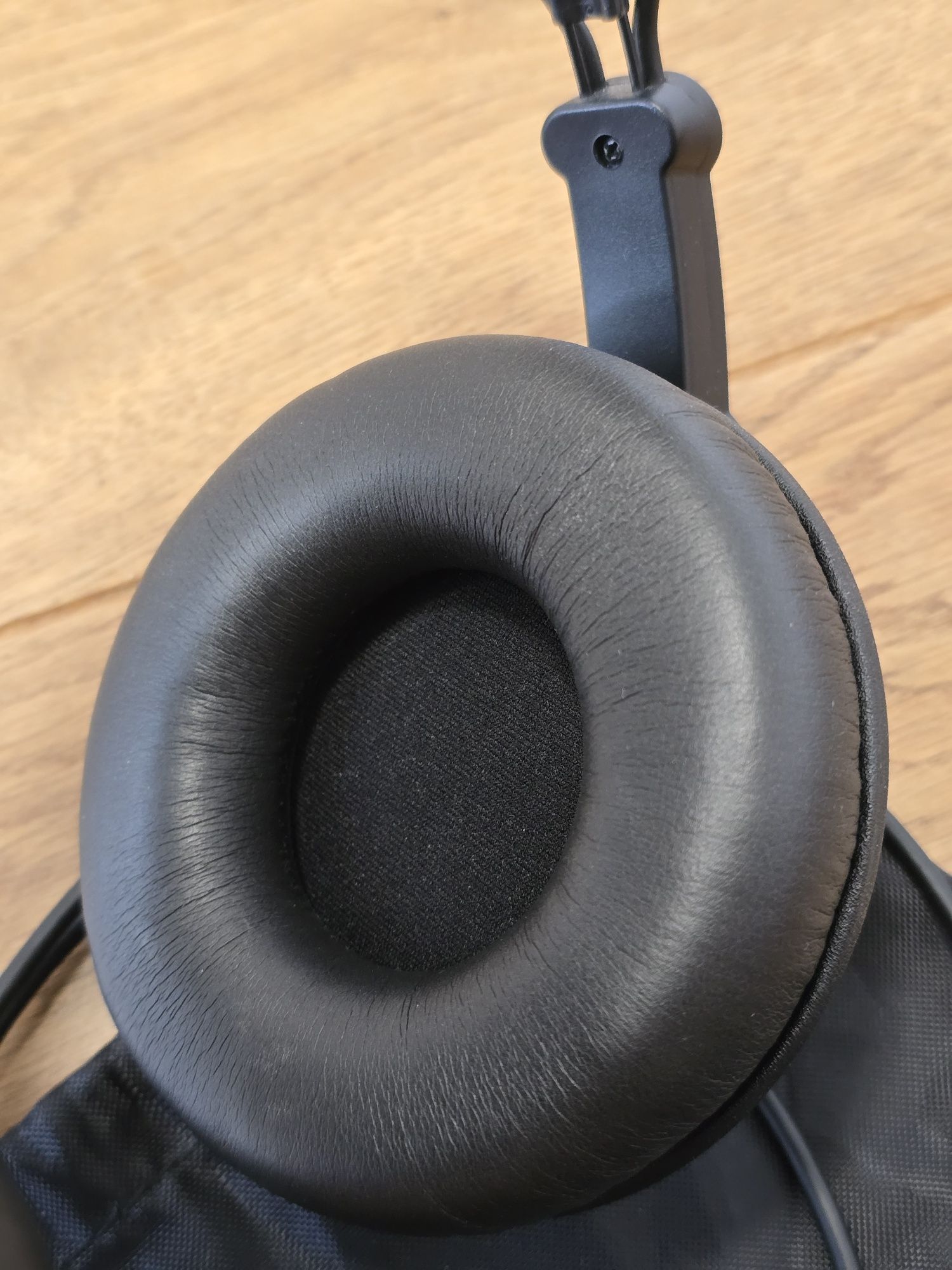 Słuchawki Superlux HD669 – stan idealny, złote przewody 1,1 m i 3,1 m