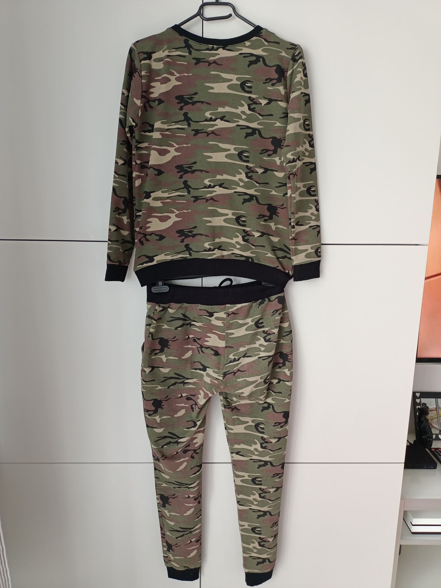Komplet dresowy moro, khaki. Bluzka dresowa, spodnie dresowe