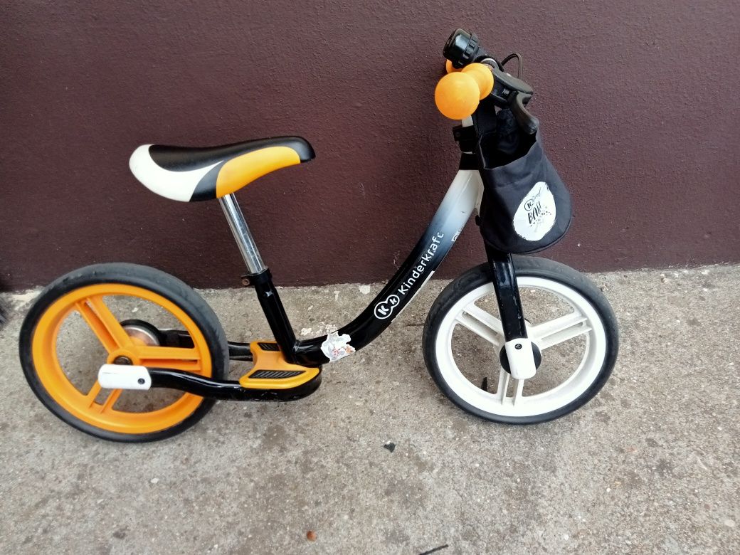 Bicicleta de equilíbrio  kinderkraft