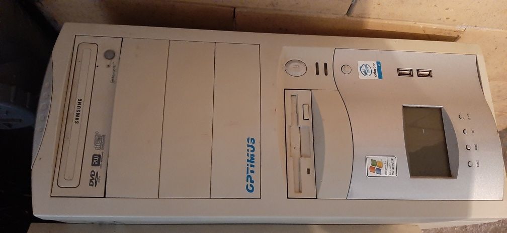 Komputer  monitor komputery itp zestaw
