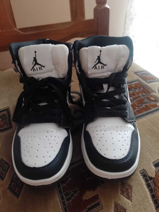 Sprzedam Adidasy NIKE