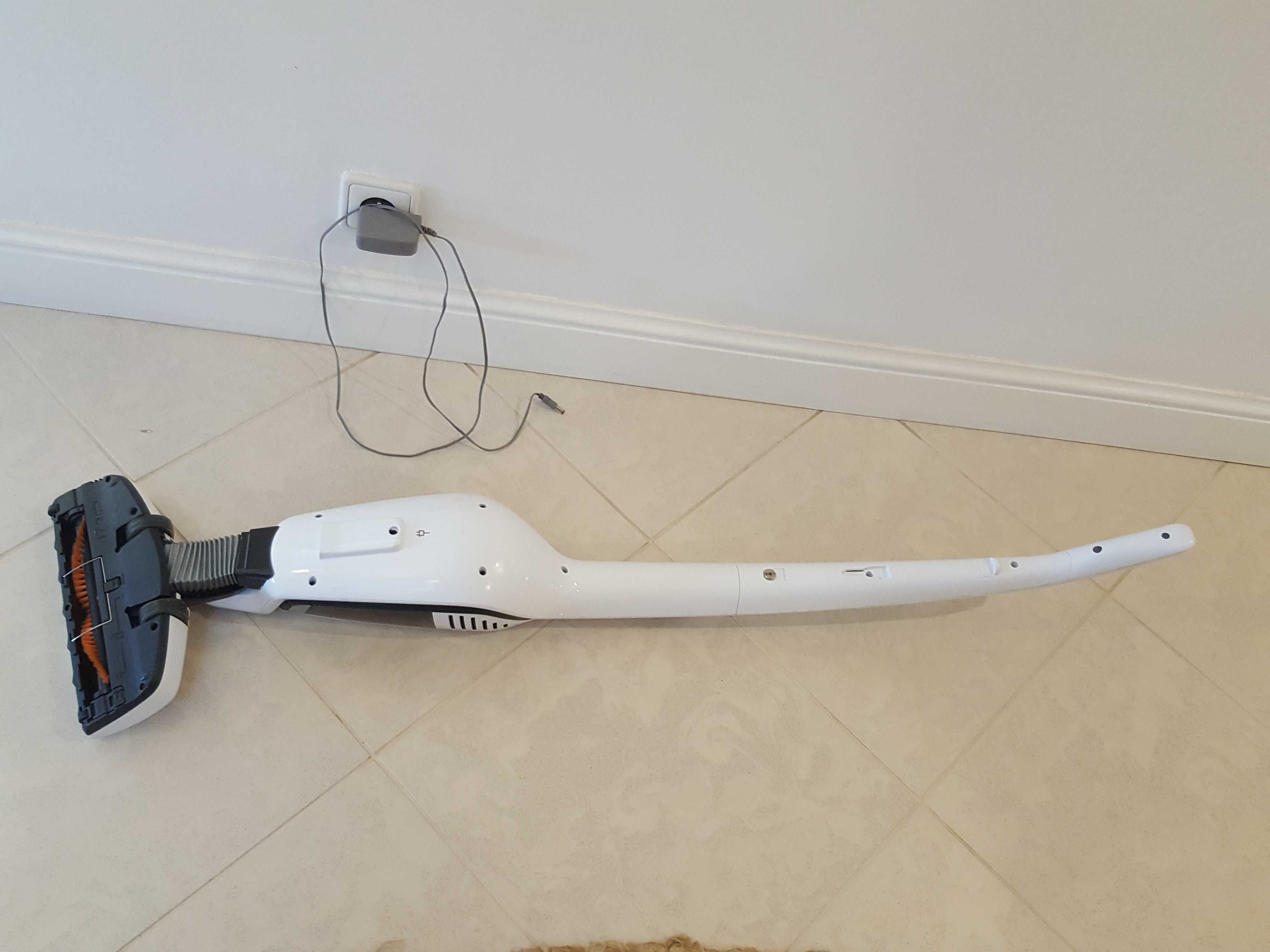 AEG CX7-1-30IW Odkurzacz akumulatorowy 2w1  Biały
