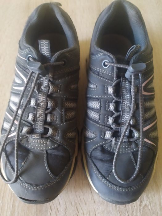 Кроссовки на мальчика 33 р.