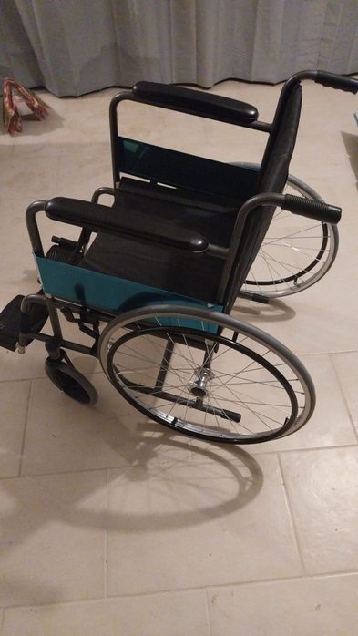 Cadeira de rodas adulto