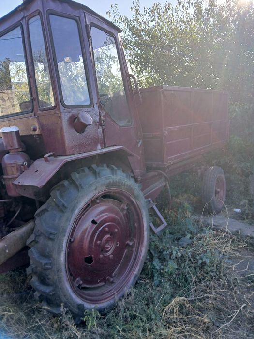 Продам трактор т 16 мг