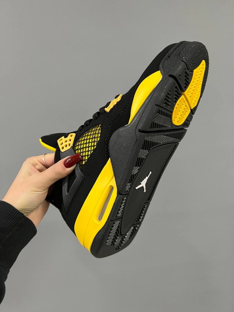 Nike Air Jordan 4 Retro ‘Thunder’ ,найк,джордан,еір джордан.