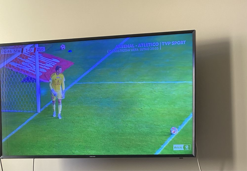 Telewizor Samsung UE 48 JU7000L