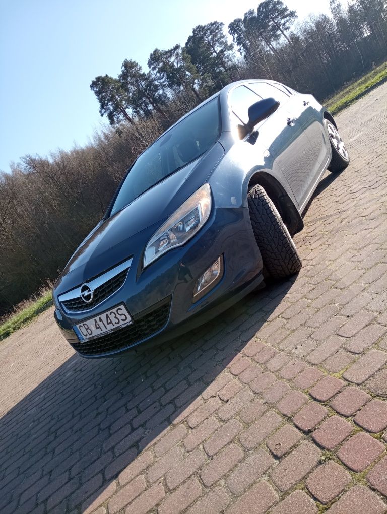 Opel astra j 2010r 1.7 CDTI