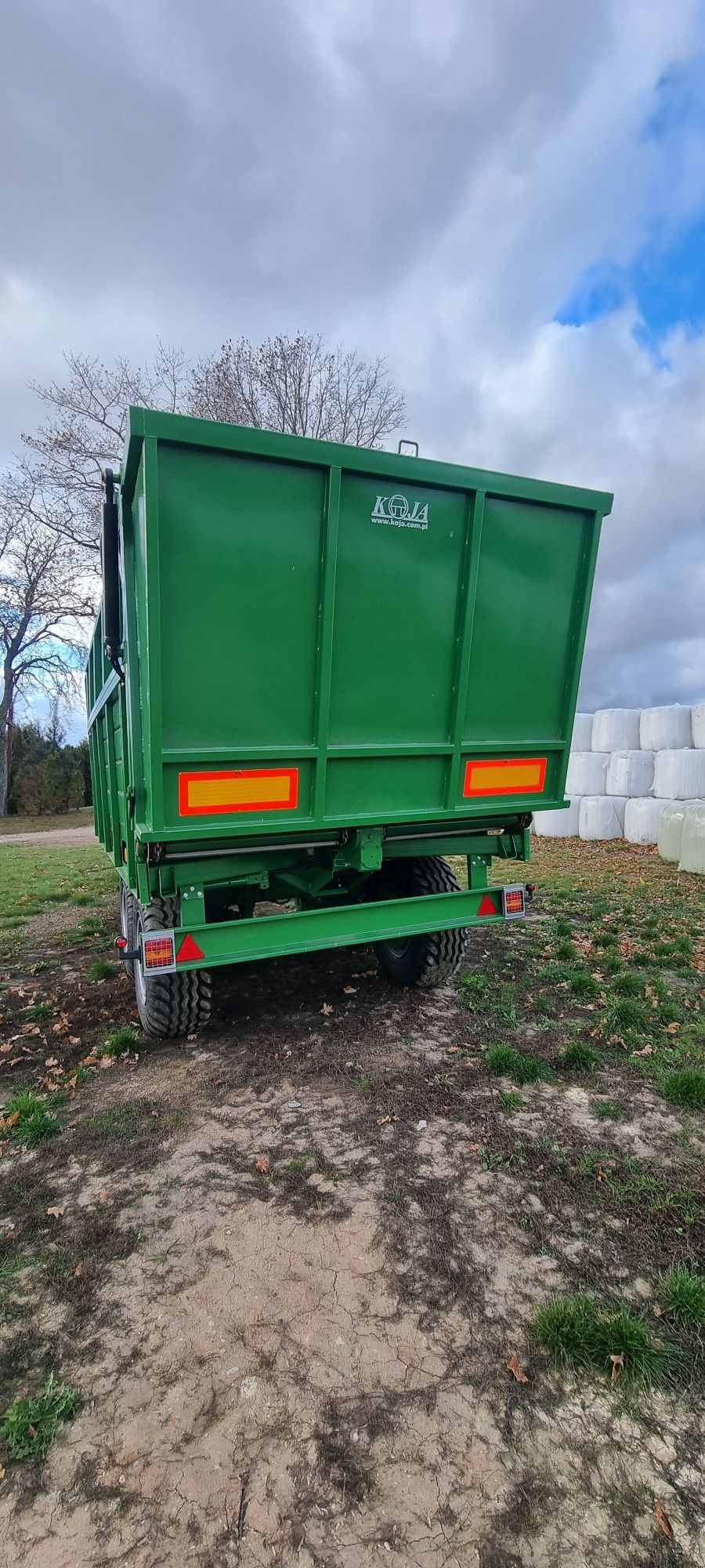 Przyczepa objętościowa T-088 Fortschritt do kukurydzy trawy