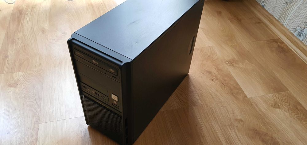 Super mały cichy sprzęt do grania pracy I5-7400/8gb/GTX1050Ti 4gb/1TB