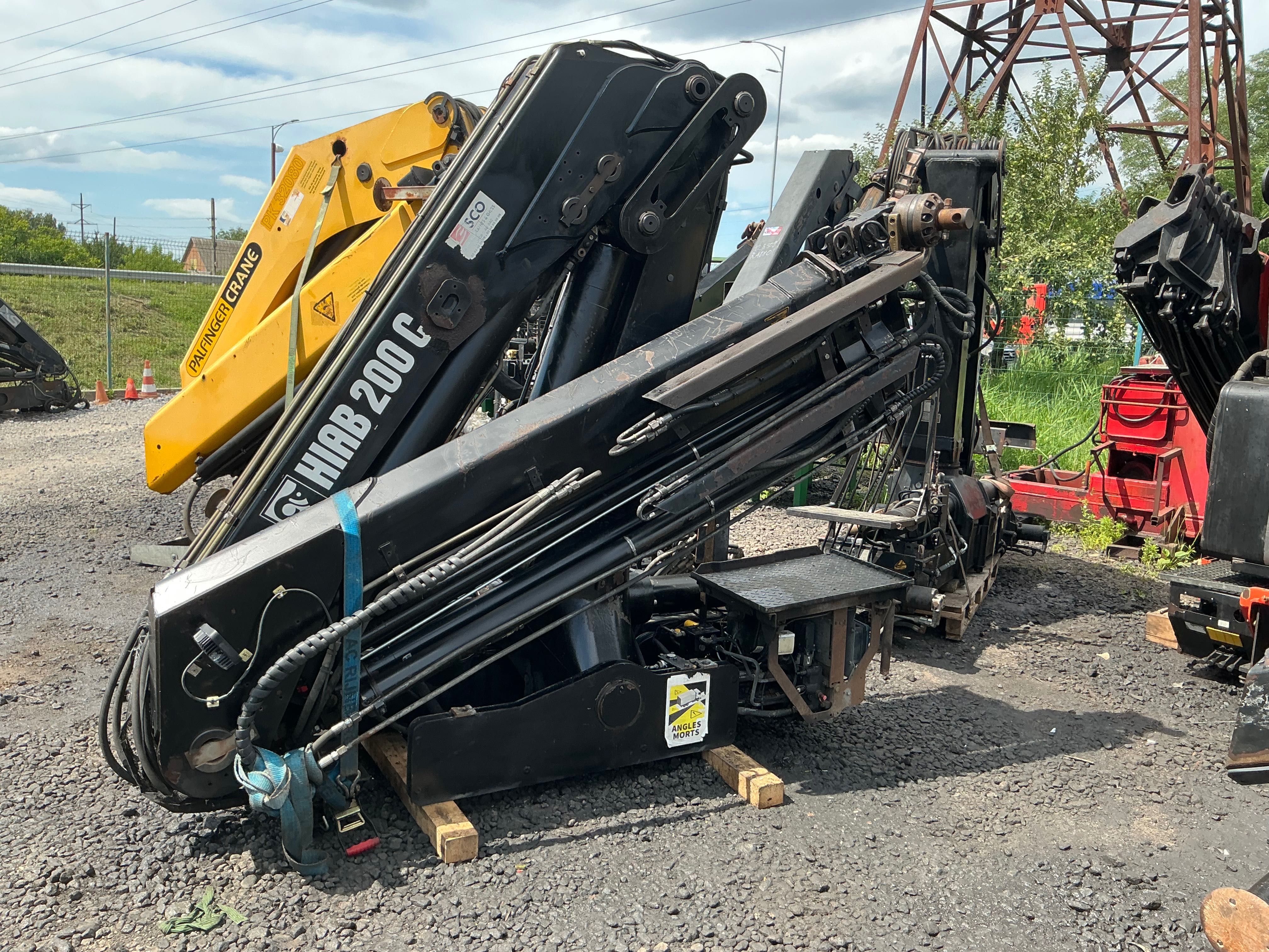 Кран маніпулятор HIAB 200C 2005