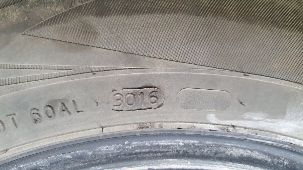 Opony zimowe Nokian WR D4 215/60/16XL