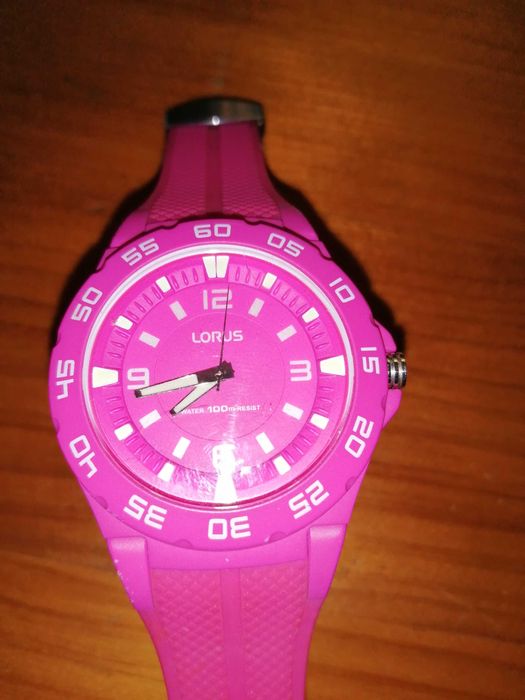 Vendo relógio de pulso