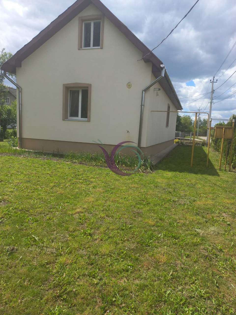 Житловий будинок у смт Єзупіль