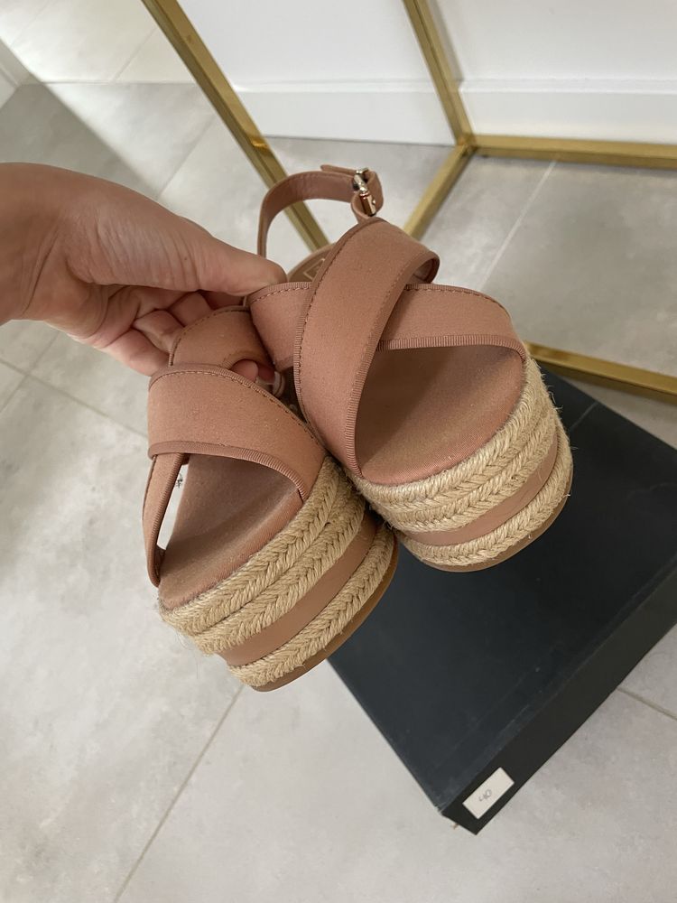 Tommy hilfiger nowe sandaly buty na platformie koturnie 39 silky nude