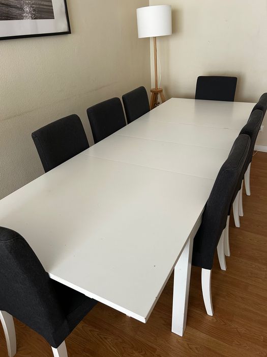 Mesa e Cadeiras como novas