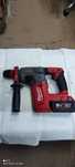 Mlotowiertarka sds Milwaukee M18 chx z baterią 5.0 Ah