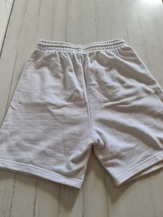 Calções Brancos Casuais Tamanho M Shorts Sports Gym Ginásio Training
