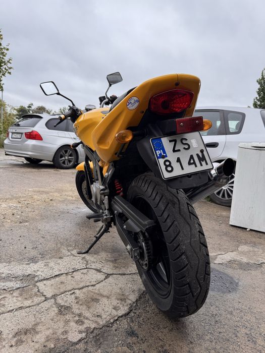 Hyosung gt 125 comet naked V2 kat.B
