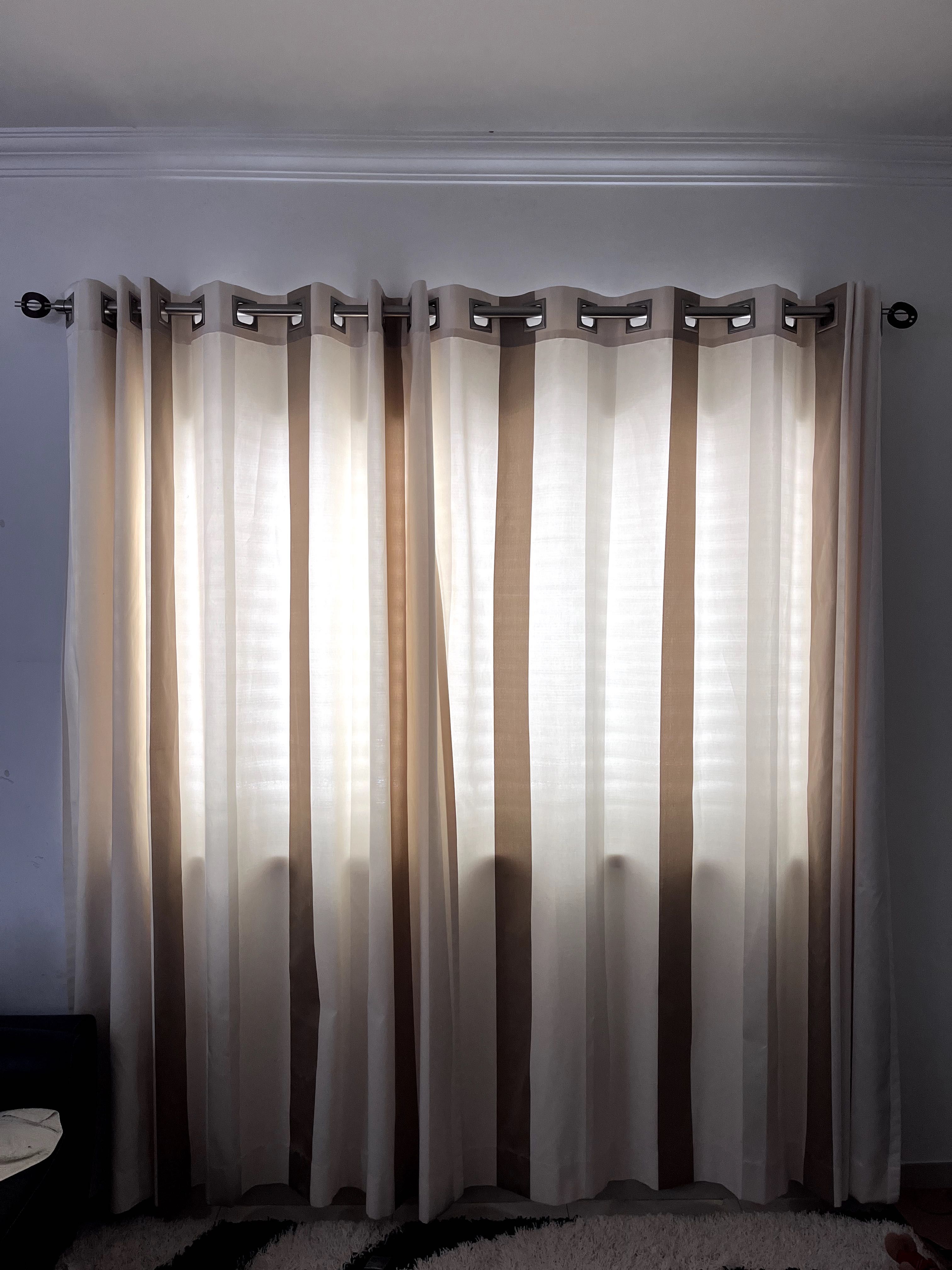 Cortinados com varão