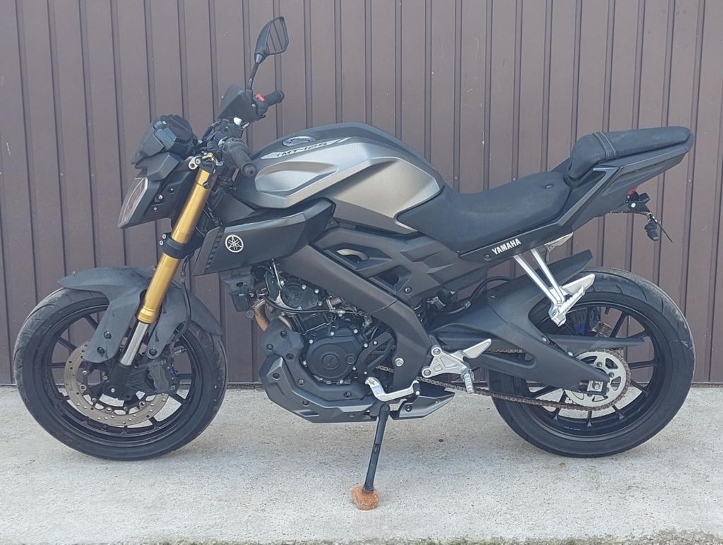 Yamaha MT125 rok 2016 kat.B/A1 transport pod dom