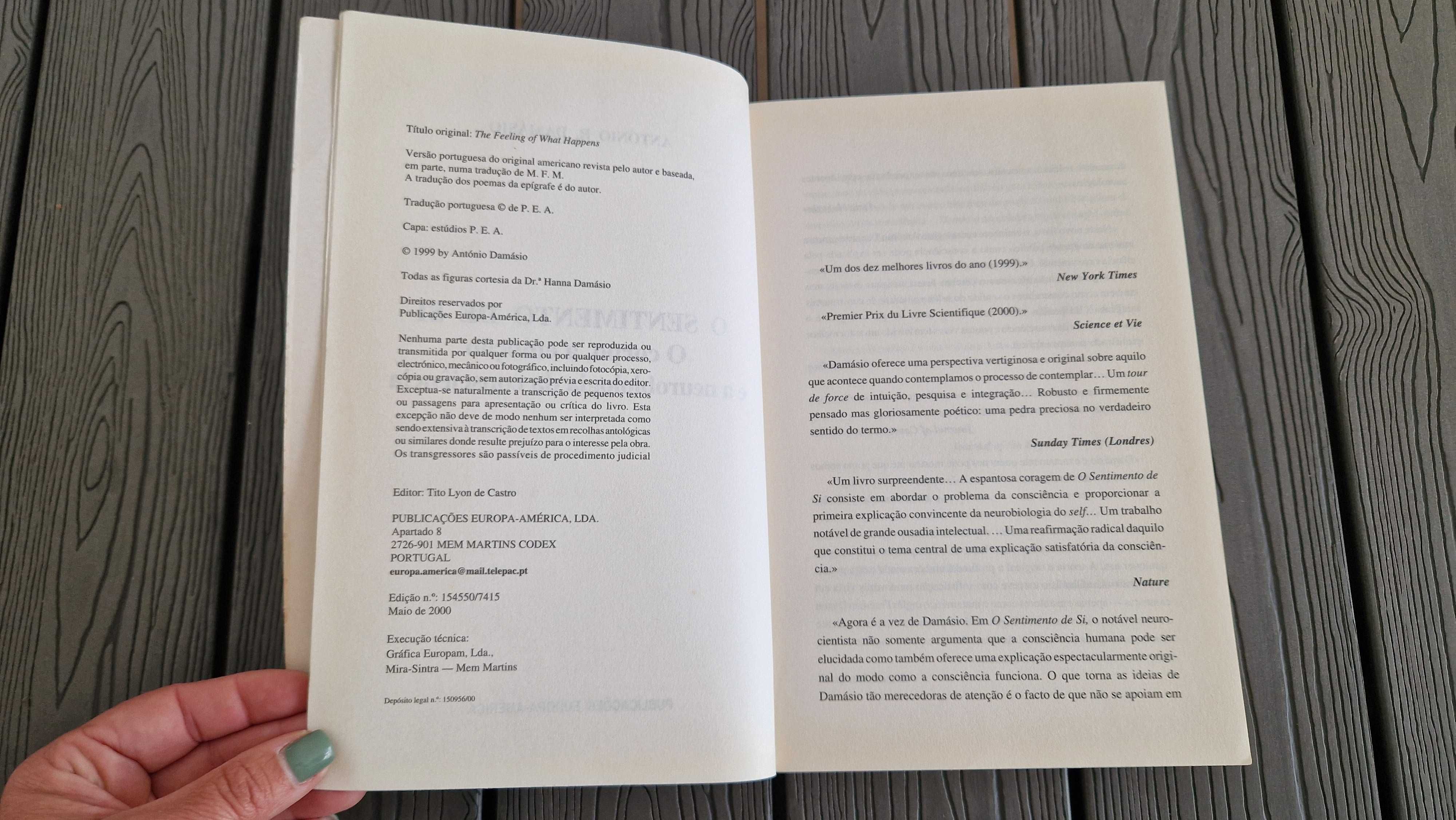 Livro "O Sentimento de Si" de António Damásio