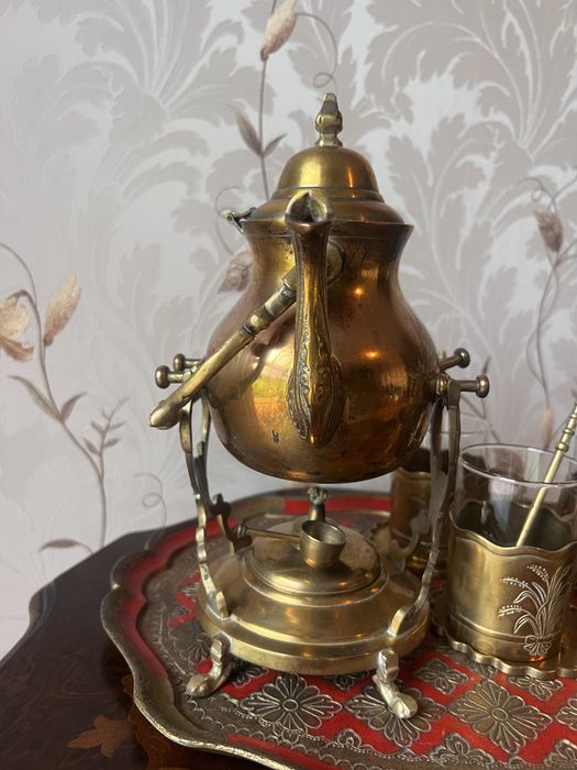 Zestaw do herbaty z samowarem