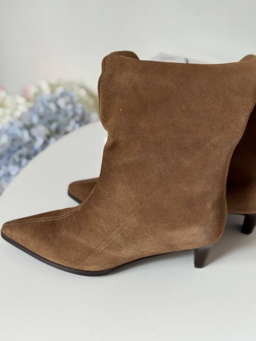 Сапоги , чоботи , ботфорти замшеві