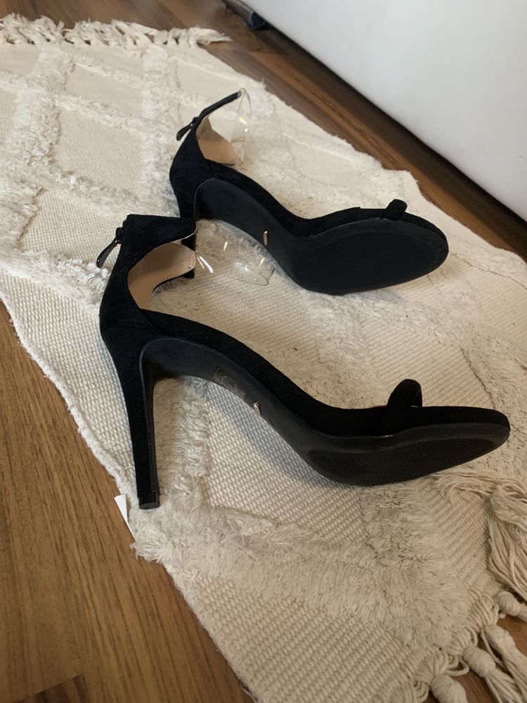 Sandałki na szpilce eleganckie czarne