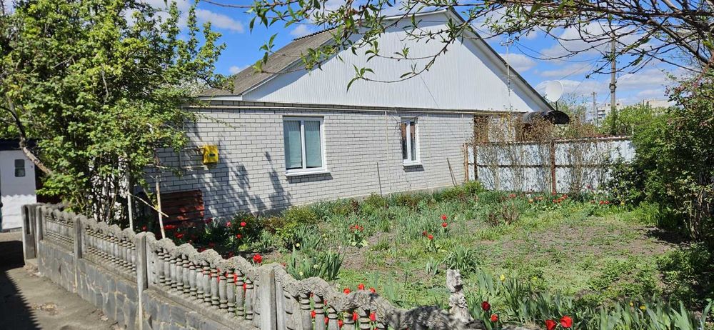 Продається частина будинку Крошня