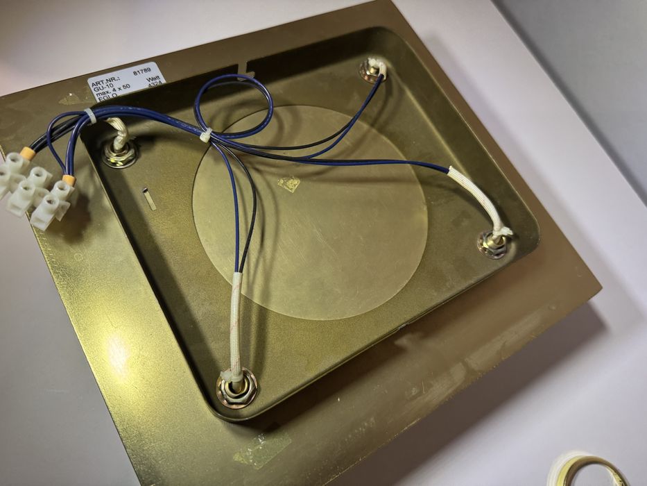 Lampa sufitowa plafon żyrandol na 4 żarówki GU10 złoty
