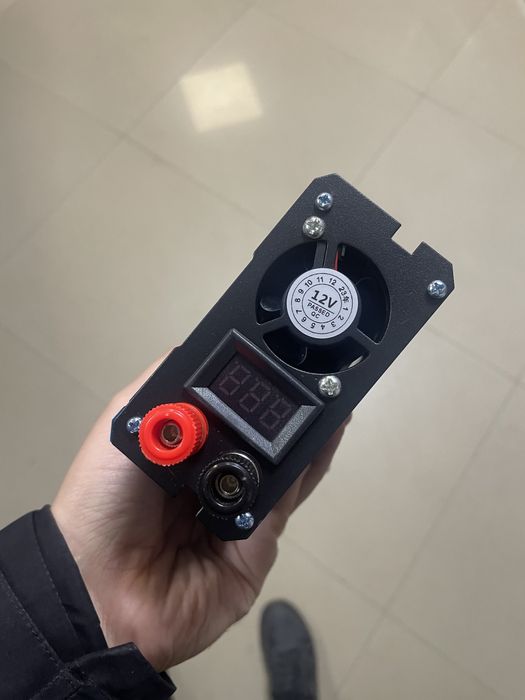 1600 в Перетворювач напруги інвертор 12 220 чиста синусоїда