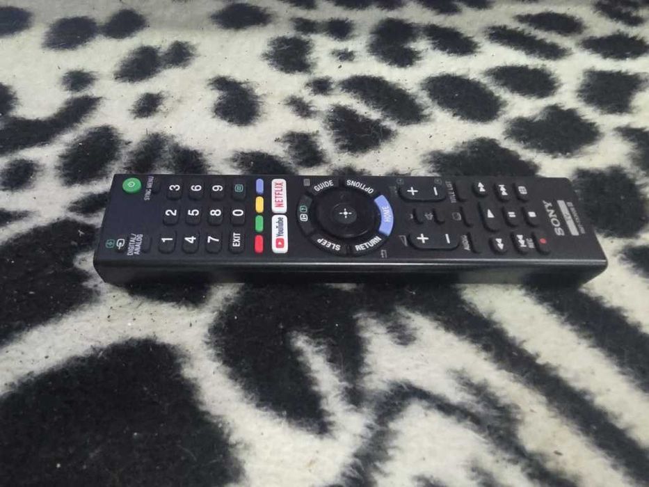 TV LED SONY 43 cale  - smart - pilot - 4K-UHD